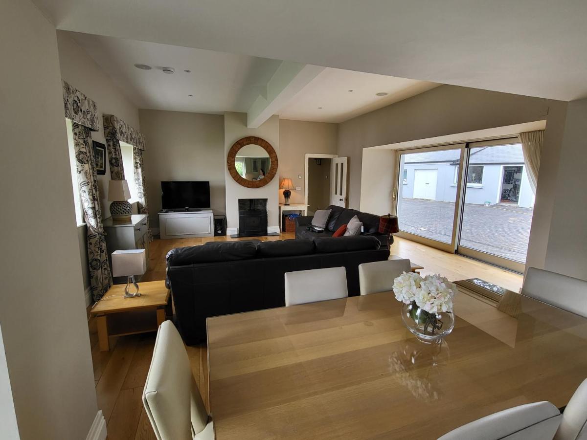 The Coach House Villa Dublin Ngoại thất bức ảnh